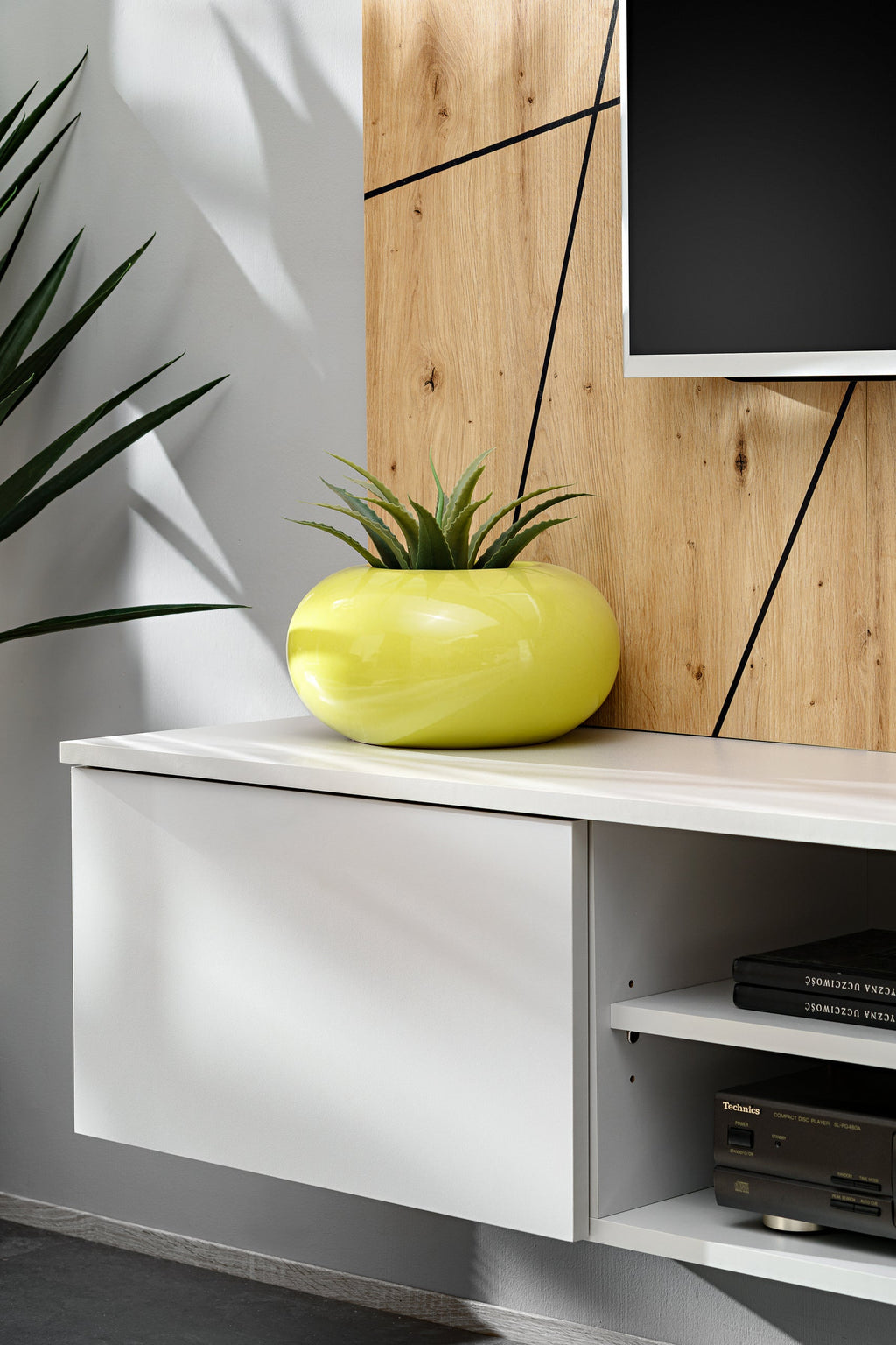 Givi II Media Wall Unit W160cm